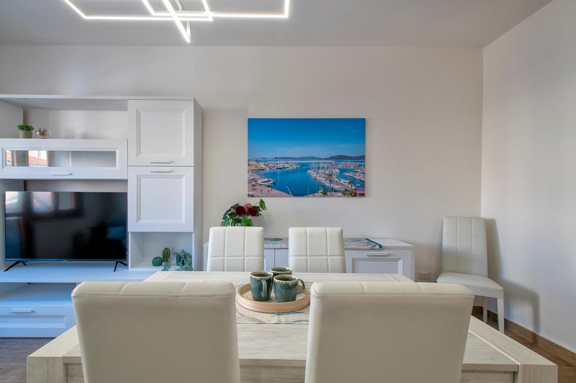 Pufferfish Apartment With Private Terrace Альгеро Экстерьер фото